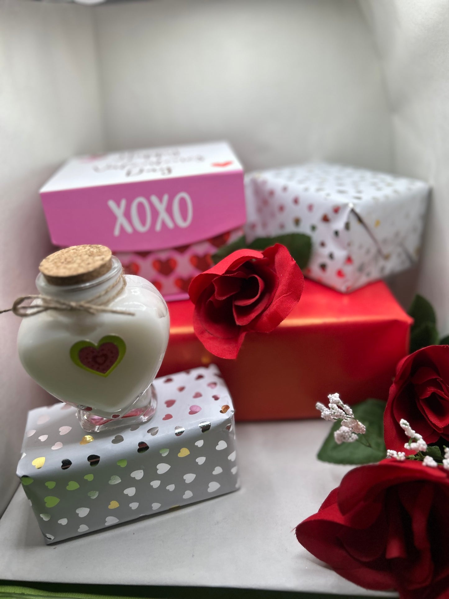 Medium heart container candle with stickers